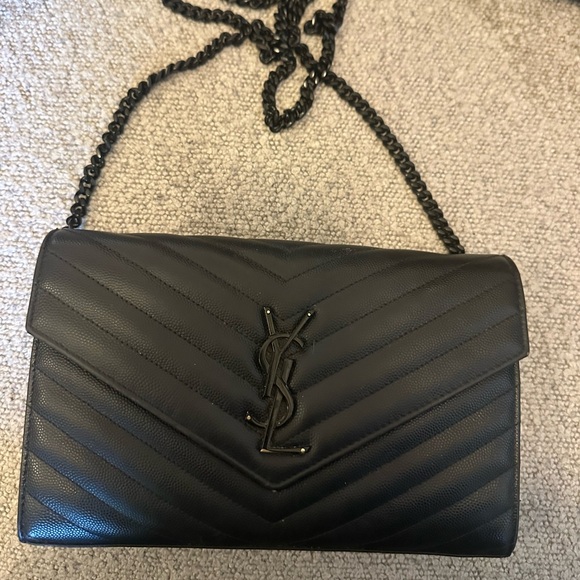 SAINT LAURENT Cassandre Chain matelassé textured-leather wallet - Picture 7 of 14
